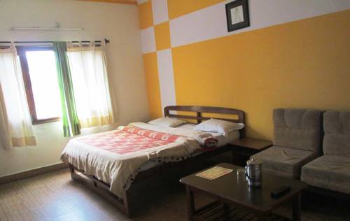 Hotel Ranikhet Grand